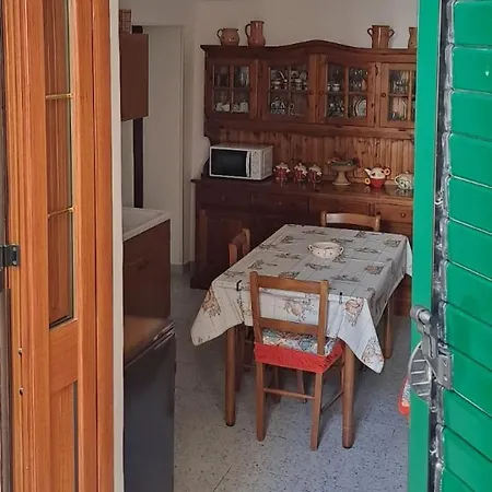 בית נופש Cinque Terrazze - Casa D'epoca Con Vista Mare גאליפולי